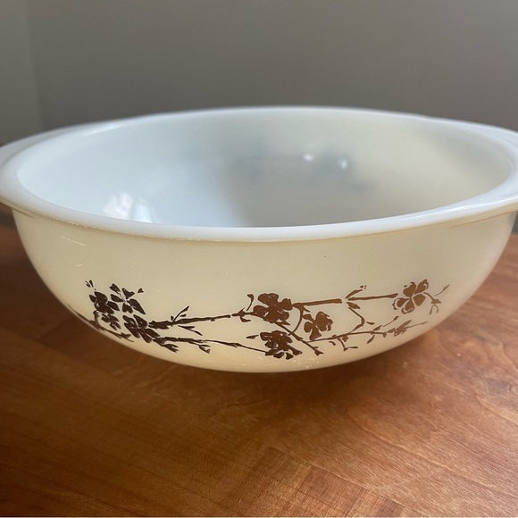 Vintage Pyrex 024 2QT Golden Branch Round Casserole Dish w Handles Retro MCM - Picture 2 of 9